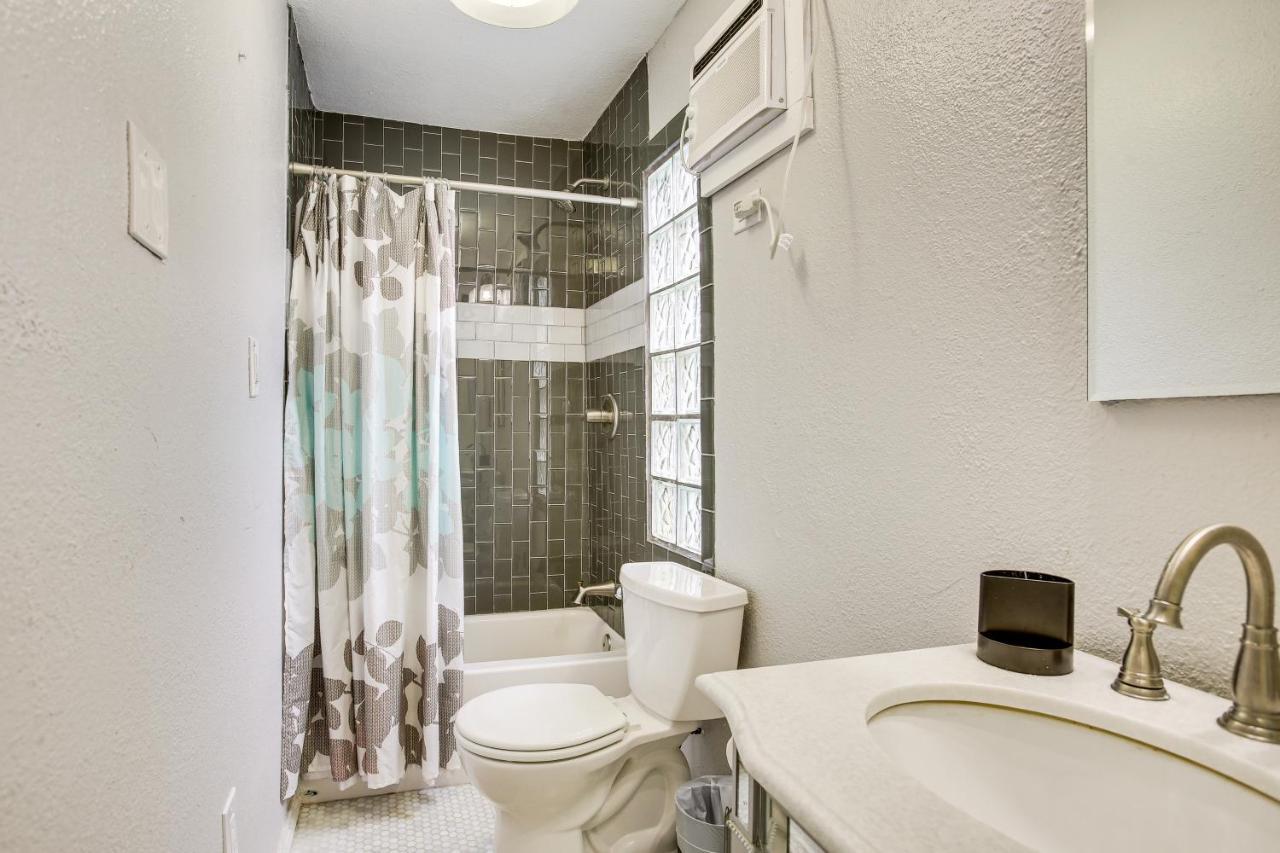 Galveston Cottage About 1 Mi To Beach Pet Friendly! Exteriér fotografie